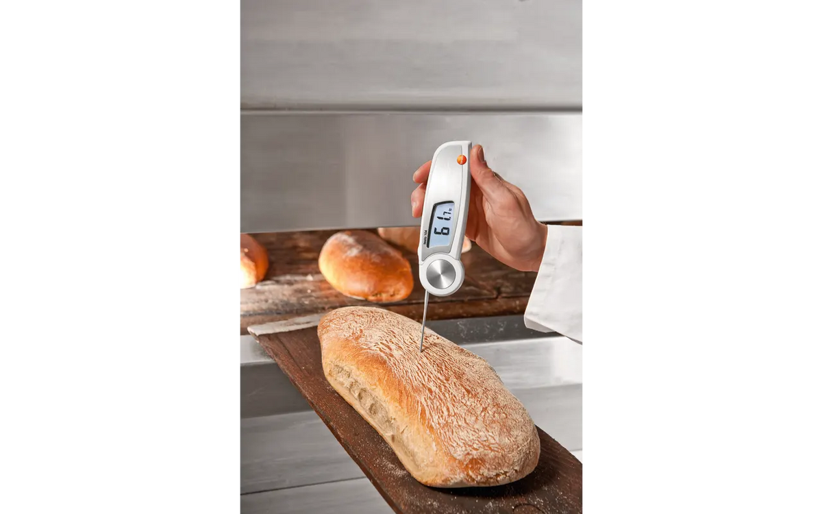 Testo 104 Waterproof Food Thermometer | Folding Digital Food Thermometer | -50 to +250 °C | IP65 | HACCP Compliant